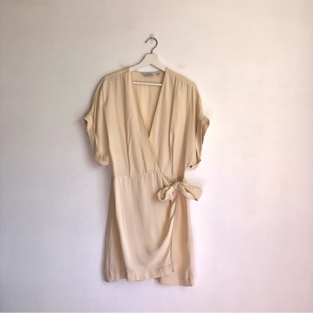 & Other Stories Cream Short Sleeve Wrap Dress Size US 8 Minimalist Chic Neutral